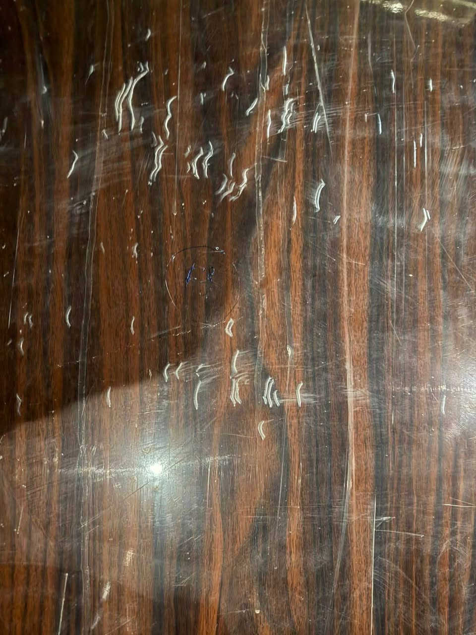 هايغلاس قياس 280*122 سمك 18 ملم الوان مختلفه تصفية مخازن كميه محدوده سعر البلوكه 41 الف جمله عنواني بصره ***********
