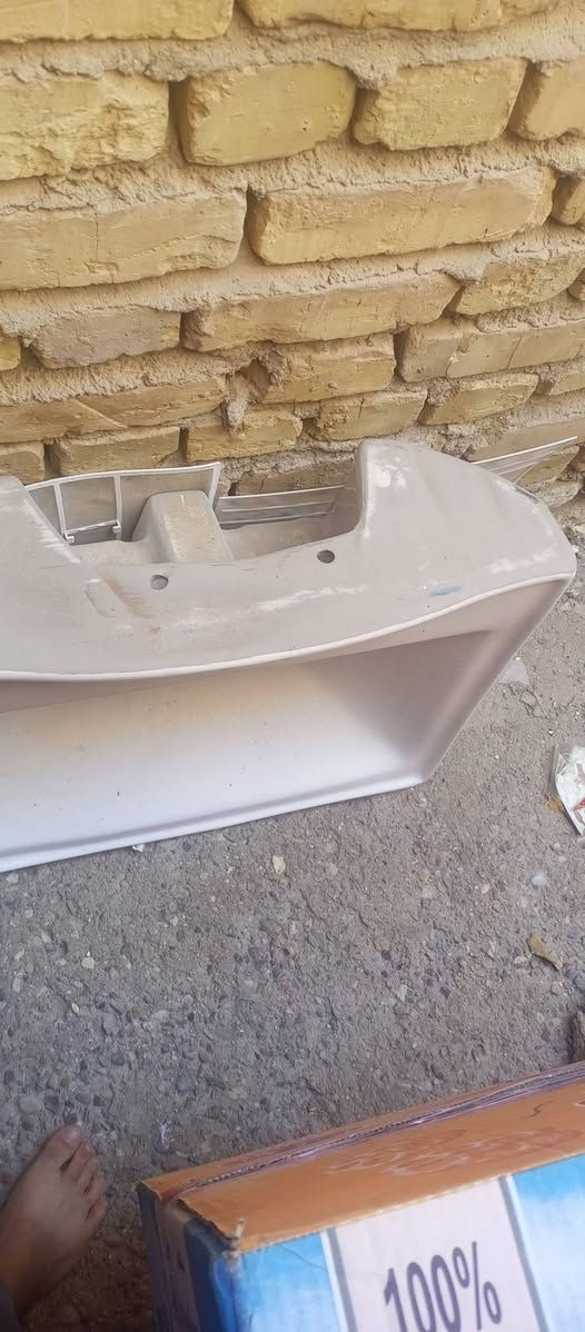 ميزين حلاقه مامستخدمات

جام محل 3 امتار

مغسله
السعر خاص لو اتصال
***********
