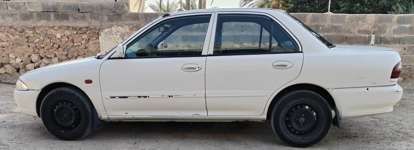 بروتون للبيع موديل ٢٠٠٢ مشروع وطني  رقم بغداد بأسمي كير ومكينه شرط فول  كير عادي  طخم تاير جديد باتري جديد داخل السيار  جديد مثل ما موضح بالصور السياره بدون قطرة صبغ. 
السعر 42$ / المكان الانبار: قضاء حديثة 
الاتصال  ***********
