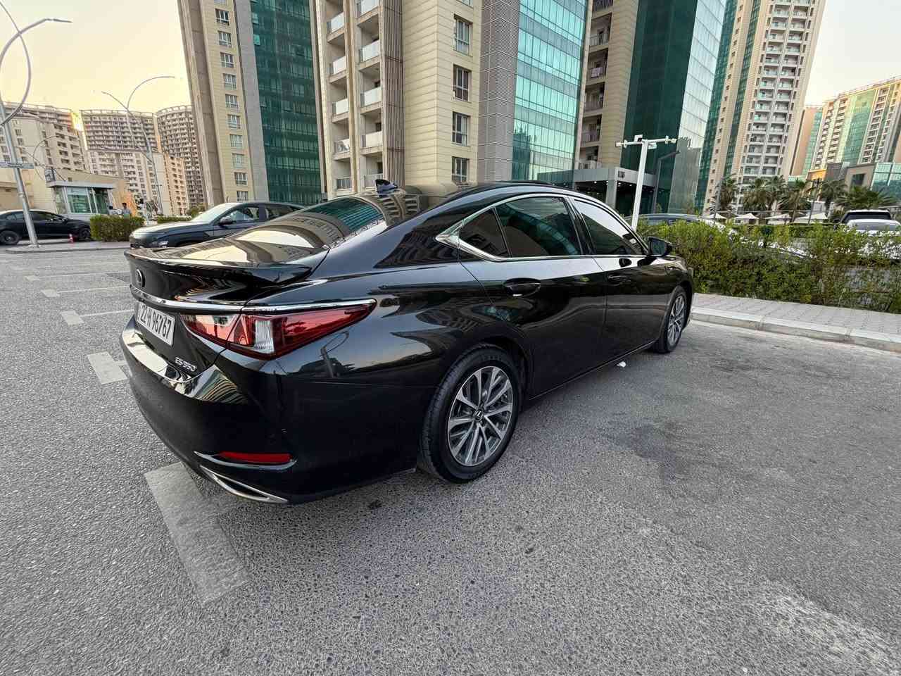 للبيع لكزز 350ESموديل2022 وارد امريكي ماشي 81 الف ميل بدون ضرر بدون ارباك بيه بابين جاملغ كلير امريكي رقم سنويه جديد بدون نقص فول فول مواصفات
عنوان اربيل لاون ستي تريد وكالا تحويل ثاني يوم 
سعر جوه سوك 245 ورقه مجال للطيبين
***********
واتساب موجوده
مراوسه حسب قناعه أربيل, العراق
