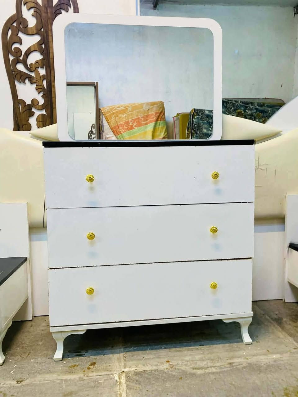 💎💗 غرفة تركي مستخدم تحطهة بغرفتك تزوج بدون حاضر وغايب 
5قطع
🚪 نظام سلايت  مرتب
السعر 375
🪛 شد مجاني🚚 نقل مجاني
محافظات بكروه 
كثرن نشر ع هاي غرفه فول مواصفات 😂
