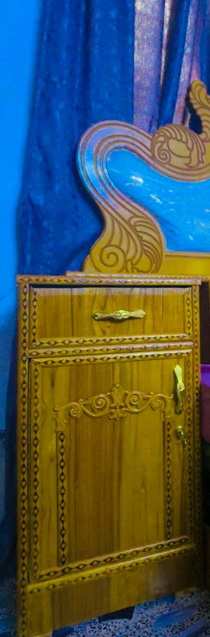غرفة نوم • ٦ أبواب • كنتور ٢ أبواب