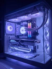 تجميعة كاملة • RTX 4070 • شاشة 27إنش 2K