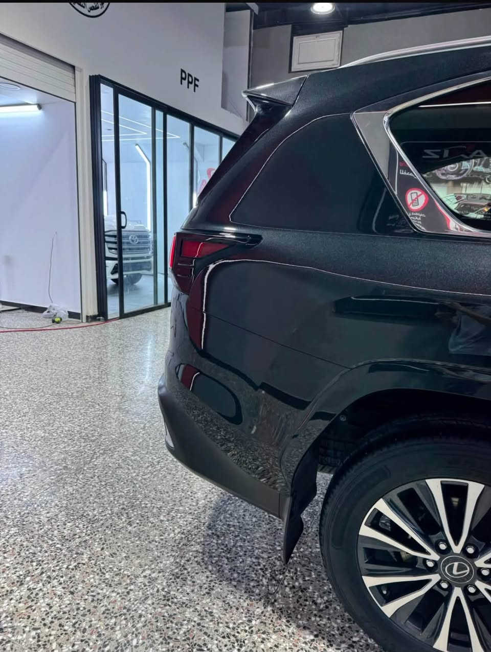 للبيع لكزسturbo  Sport 2023 – شركة ساس
الموديل: 2023
الوكيل: شركة ساس
المحرك: LX600
الممشى:20ألف كم

☎️***********

المواصفات:

فتحة سقف (سلايد)

نظام صوت مارك ليفنسون 25 سماعة

شاشة معلومات رقمية

شاشة لمس

5 كاميرات

كاميرا محيطية

رادار أمامي

رادار الحفاظ على المسار

حساسات أمامية وخلفية

مقاعد جلد باللون الأحمر

تبريد وتدفئة للمقاعد

مقاعد كهربائية مع حفظ الذاكرة

ستيرن كهربائي

بدلات تبديل السرعة (Paddle Shift)

ثلاجة

باب صندوق كهربائي

تشغيل بالبصمة

مرايا كهربائية

مثبت سرعة

وضعيات قيادة ECO

دبل

دبل هواء

بخاخات ماء للمصابيح

إنارة LED وزينون

حالة السيارة:

محرك وكير بشرط

هزة وبراد وسنوية جديدة

سبير منزل

السيارة باسمي والتحويل مباشر

نظافة زيرو ولا تحتاج أي مصروف
