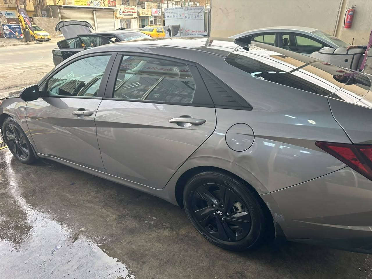 النترا 2023 للبيع
ماشية 49000 
مكينة 2000 دوش 
لون سلفر غامق لامع 

مواصفات نص فولل  :-
رادارات 
بصمة 
تشغيل عن بعد  

حادثها :- موضح بالصور فقط قبغ جنطة مبدل و الضربة مواصلة للحوض 

نظيفة مابيهاا قطعة نقص كاملة للاخير 
تخم تايرات جدد
مكينة تبريد خير من الله 
بچم كبس 
سيارة استيراد خاص وعلى ايدي 
السعر /157 وبيها مجال
العنوان / بغداد
رقم الهاتف / *********** متوفر واتساب

