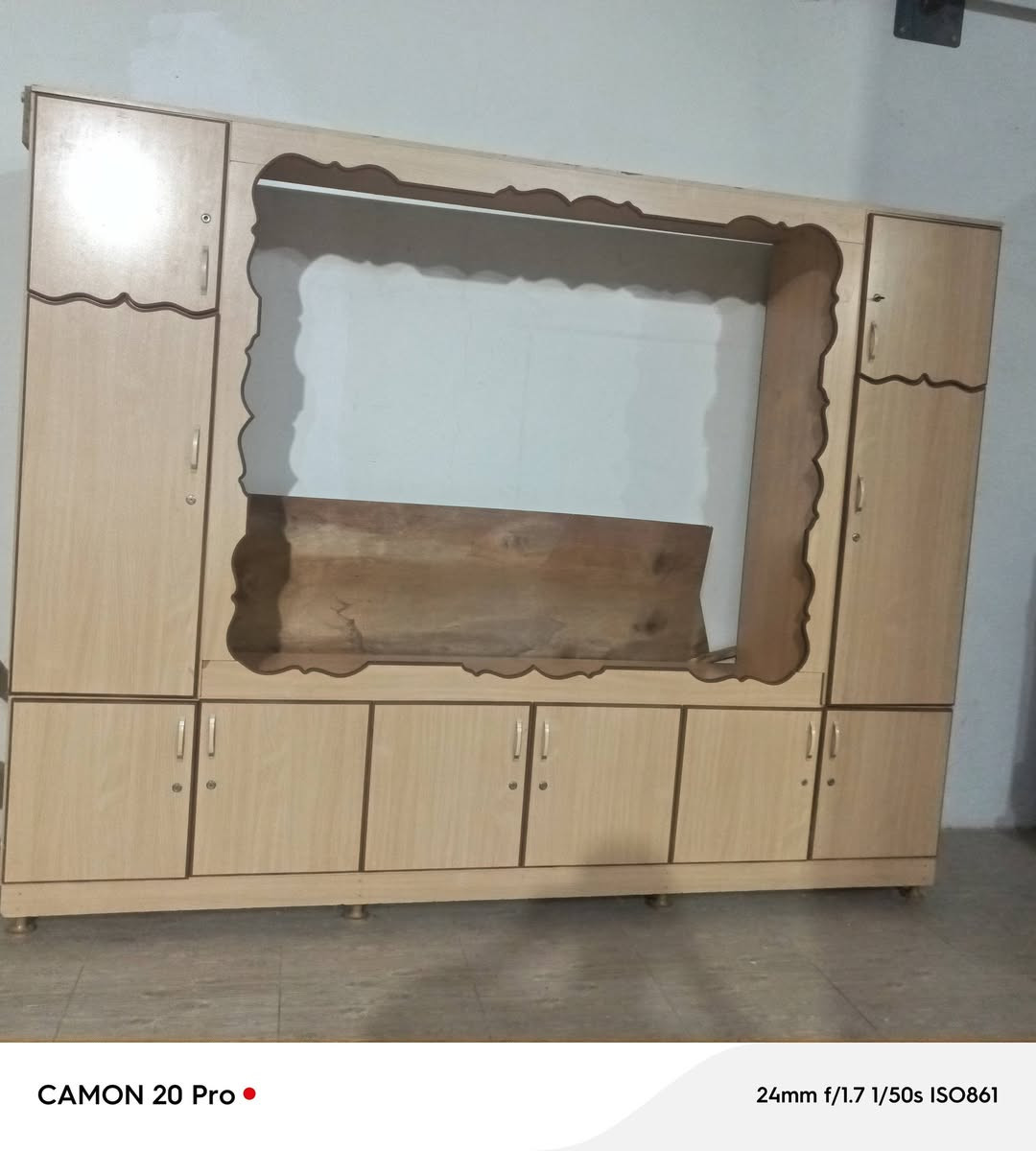 سێ مەتر
لوک لوک
شوین باوەنور
***********

