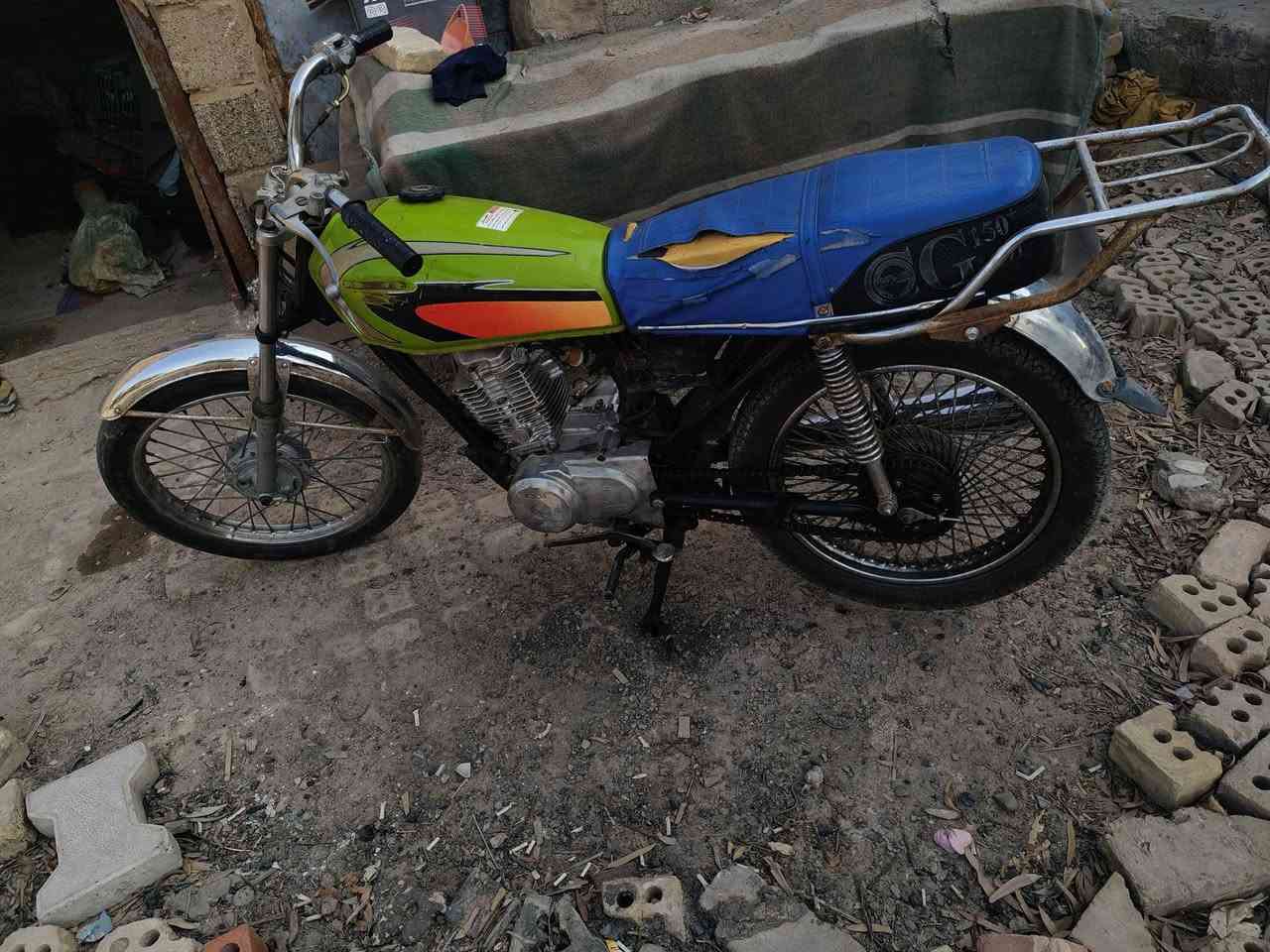 البيع كلشي مابيه مديل 21سعر 175بغداد نهروان ***********
