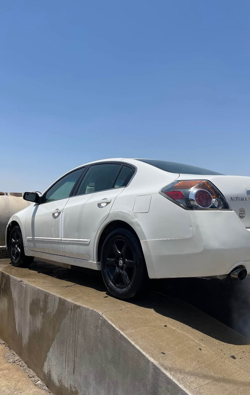 Altima SL 2009
77$
مكانها كركوك ودفتر بنزين موجود
*********** كركوك, العراق
