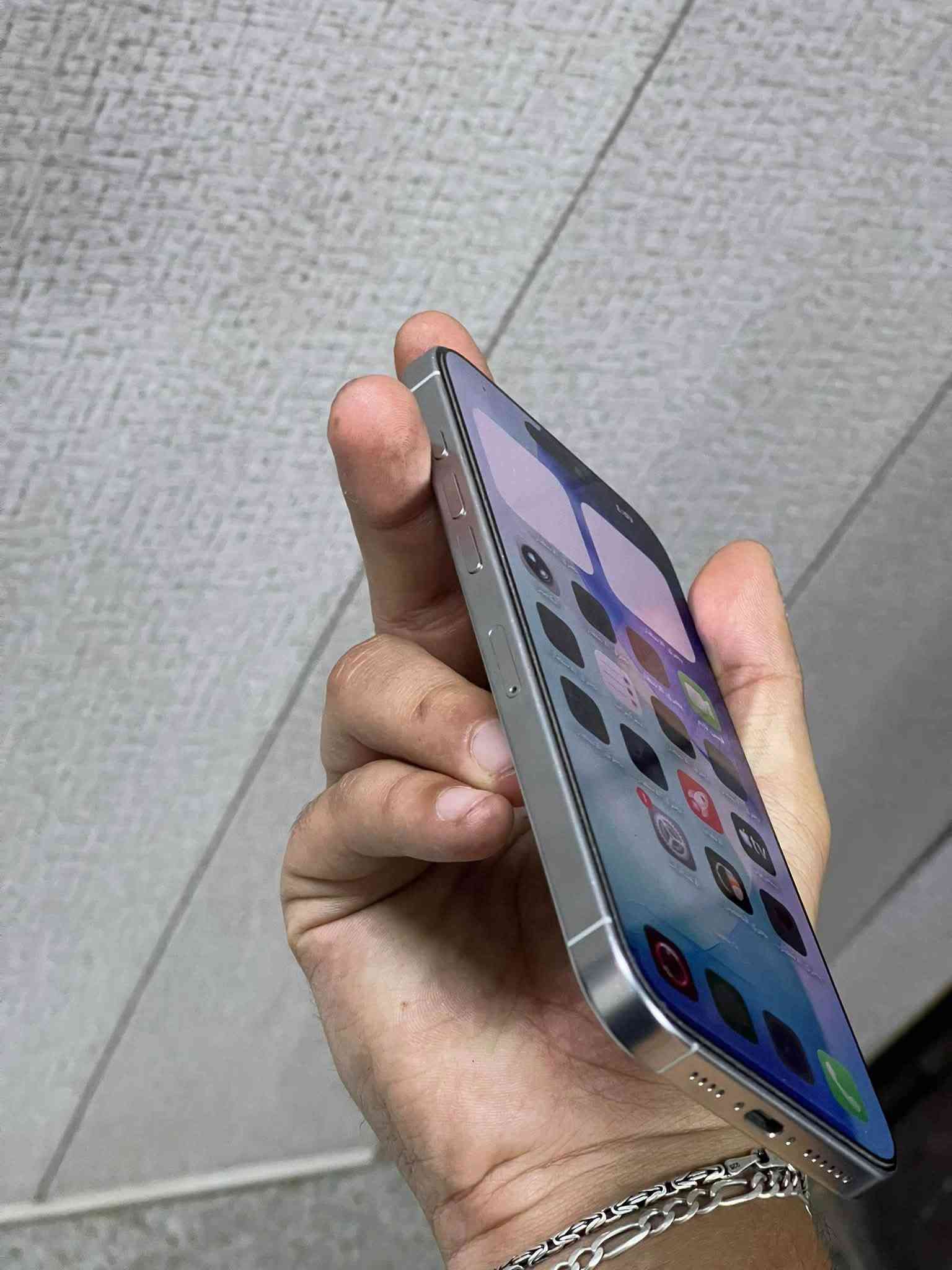 ايفون ١٦ برو ماكس • ٢٥٦ • بطارية ٨٩٪