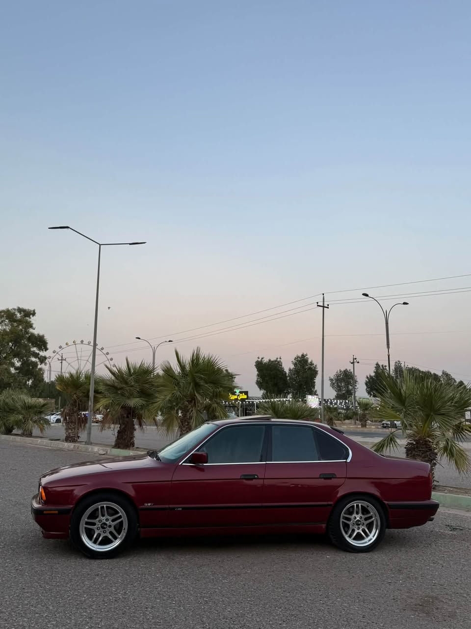 سلام عليكم 
للبيع BMW  حجم 525Ai اصل موديل 1991 ماروني 
وارد آلماني مكينه عدله كير اوتو 3 وضعيات سياره فوول اوتو جامات كهرباء دبل أيرباك سلايت 3 طگات شغال 
غرفه جلد وصاج جديده حداديه جديده كهربائيات شغال كامل سياره كت كامل M وياله وتايرات M حجم 17 جدد 
تبريد ثلج سياره رقمها اربيل دولي بأسمي شرط تحويل وغرامات سياره جديده احله من الصور صبغ عام جماليه بدون ضربه   مكاني كركوك للبيع فقط 

سعرها 66 وبيها مجال قليل 

رقم الهاتف:***********
