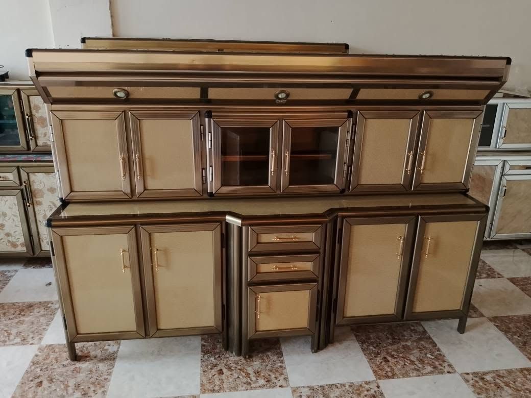 معرض يونس لتجاره الأثاث المستخدم والجديد 

كاونتر مترين ونصف احطاطة 

للاستفسار الاتصال على الرقم التالي 

*********** تكريت, صلاح الدين
