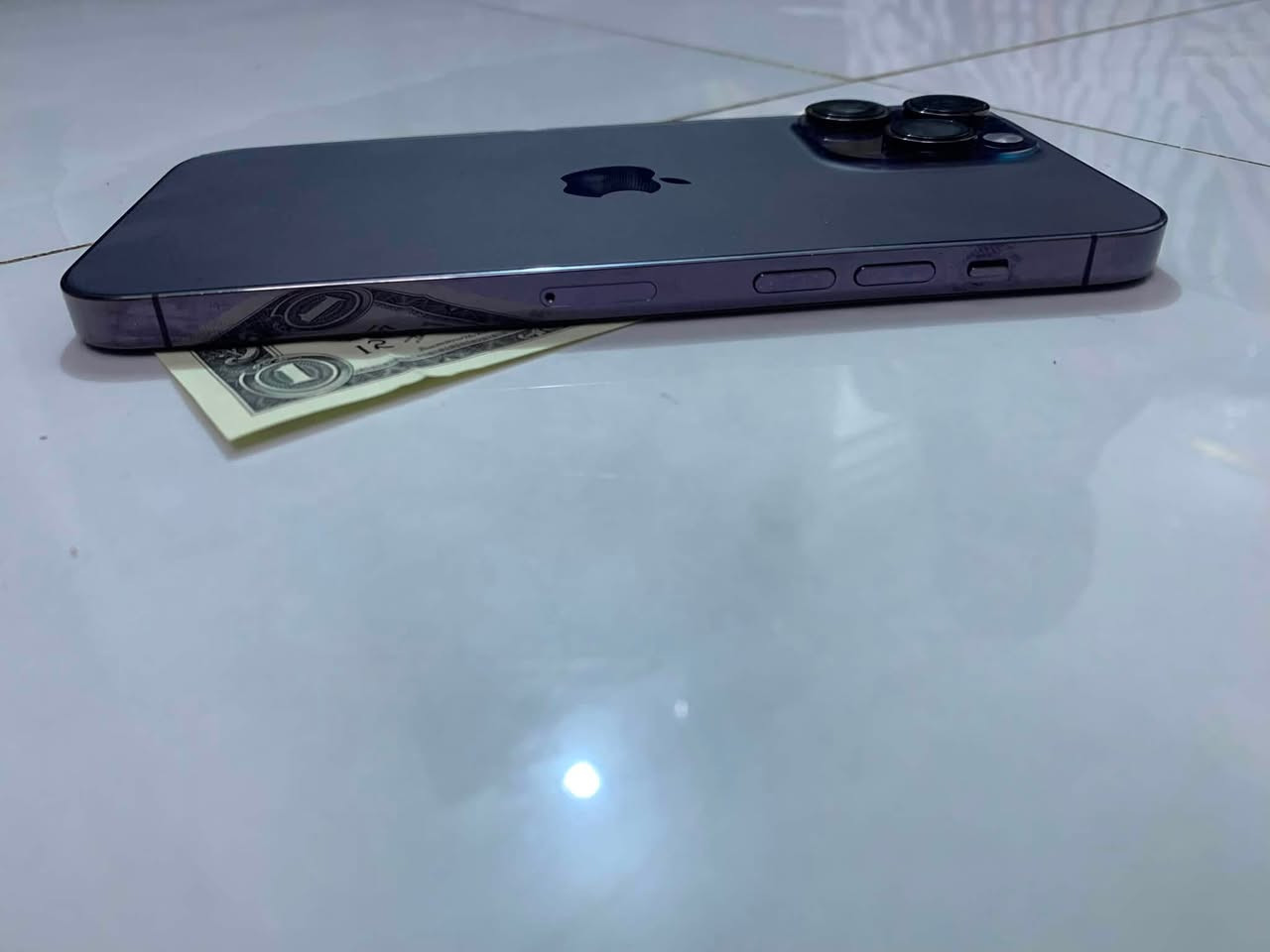 سلام عليكم ايفون 14برو ماكس ماستر  للبيع ذاكره 256 بطاريه82 نضافه 100‎%‎ ملحقات كامله سعر850 قفل مكان بغداد الزعفرانيه هاتف ***********
