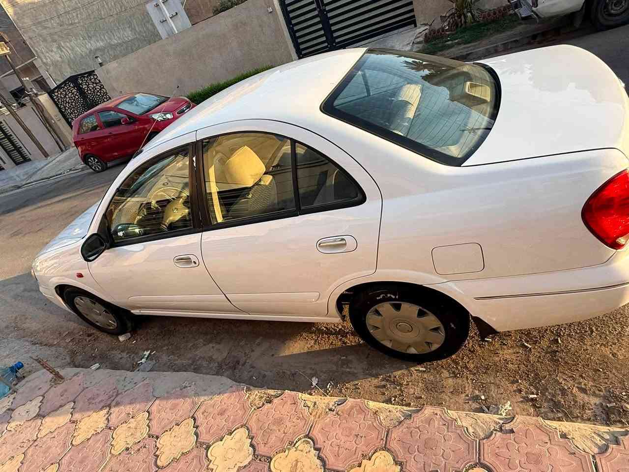 سلام عليكم للبيع نيسان سني 2009 مكفولة  من صبغ فقط دعاميات لسعر 105 مكان سيارة بغداد حي جامعة  رقم هاتف ☎️ ***********
