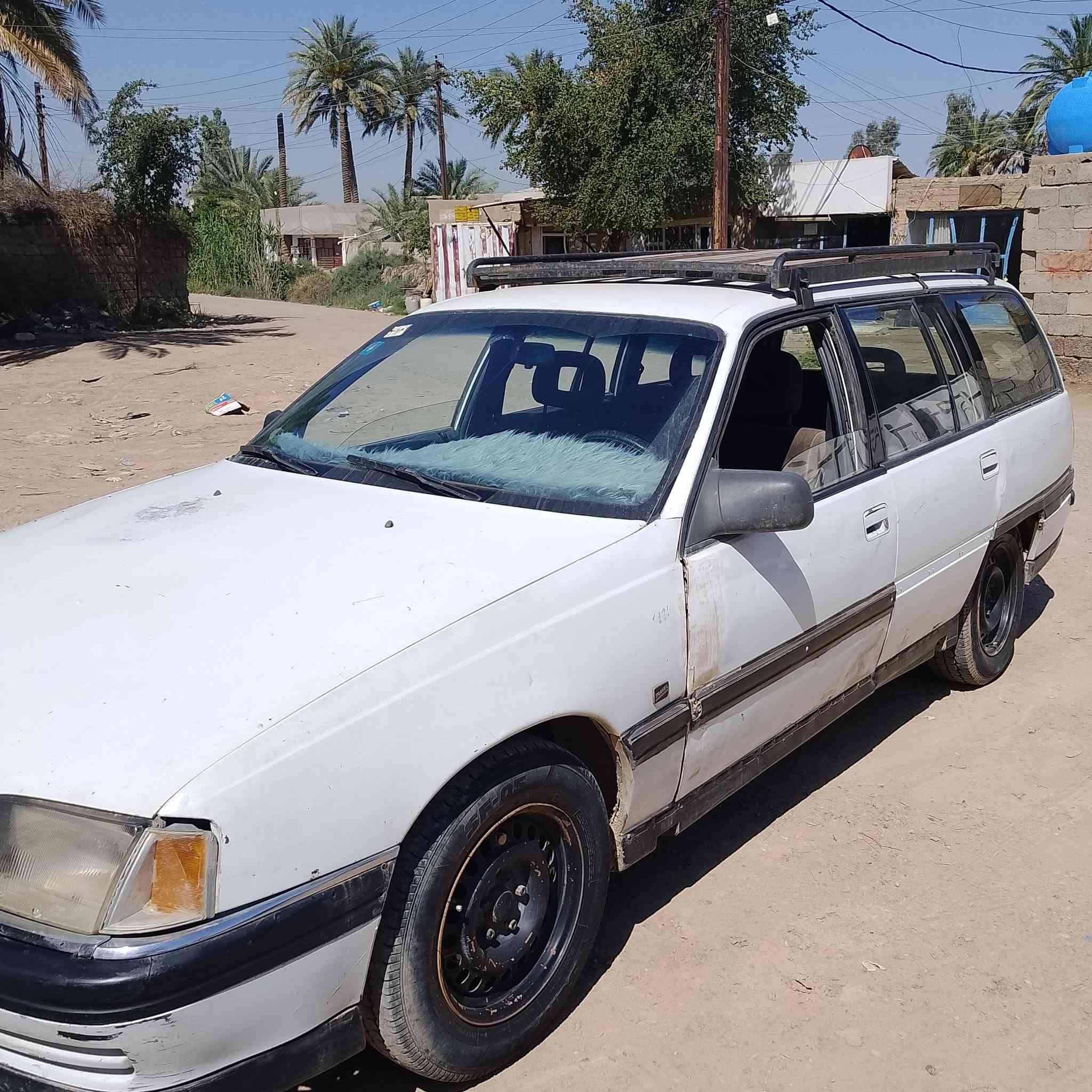 السلام عليكم من رخصت لادمن للبيع أوبل اوميكه ستيشن موديل 1993محرك كيرخيرمن الله السعر 27وبيهامجال مكان المدائن سلمان باك الاستفسار على الاتصال على الرقم التالي *********** أو مراوس ب بريجو موديل 1999
