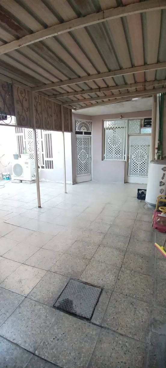دار للبيع مساحه 150 متر في الزعفرانيه حي السندباد ملك طابو صرف للاستفسار على الرقم ***********
