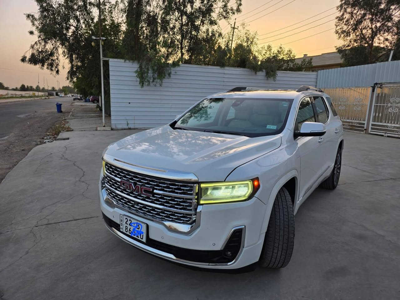GMC اكاديا دنللي
موديل ٢٠٢١
فول مواصفات 
كشنات Vip جلد
تدفئة وتبريد كشنات 
نظام رادار
محرك ٣٦٠٠ سي سي 
لمزيد من المعلومات الاتصال على الرقم :
***********
