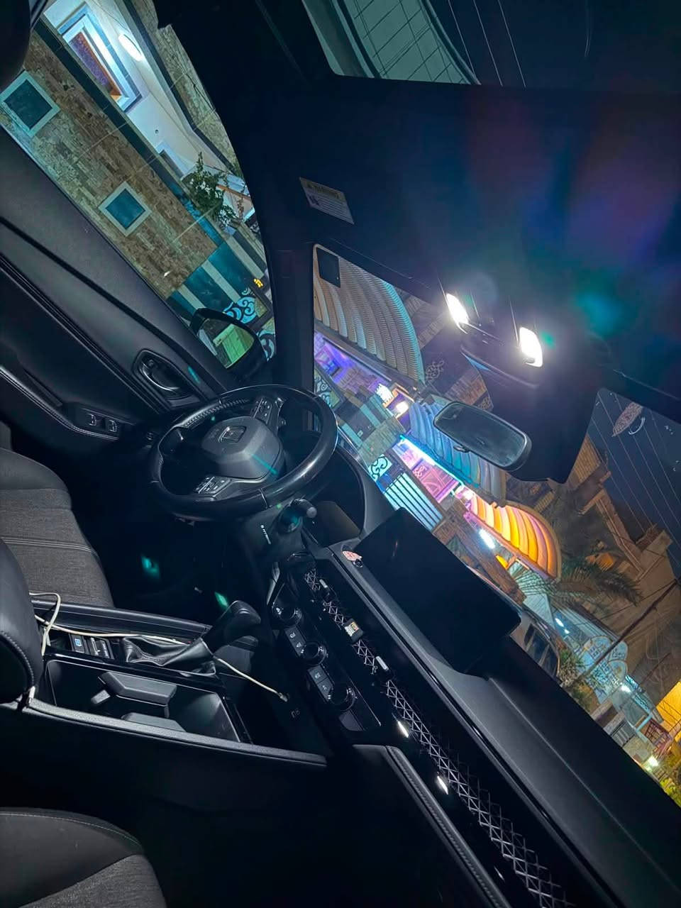 🚘 هوندا أكورد سبورت 2024 للبيع
📍 اللون: إسمنتي | رقم بغداد
🔄 تحويل مباشر
📏 الممشى: 48,000 Miles
💥 الحادث: أمامي

⚠️ ملاحظة:
يوجد طخ بحاضن الكير الخارجي، وتمت معالجته باللصق.

✨ المواصفات والتجهيزات:
• صندوق كهربائي
• تحكم على المنحدرات
• فتحة سقف
• حساس مطر
• مفتاح ذكي
• نظام فرملة الطوارئ
• 6 وسائد هوائية
• مصابيح أمامية LED
• كشافات ضباب
• ذاكرة مقعد
• فرامل وقوف إلكترونية
• أوضاع قيادة متعددة
• تحذير من الاصطدام الأمامي
• مثبت سرعة تكيفي
• حساسات ضغط الإطارات

💰 لمعرفة السعر، علّق بـ (2) ويوصلك السعر تلقائياً.

📞 للتواصل والاستفسار:
***********
بغداد الدورة
