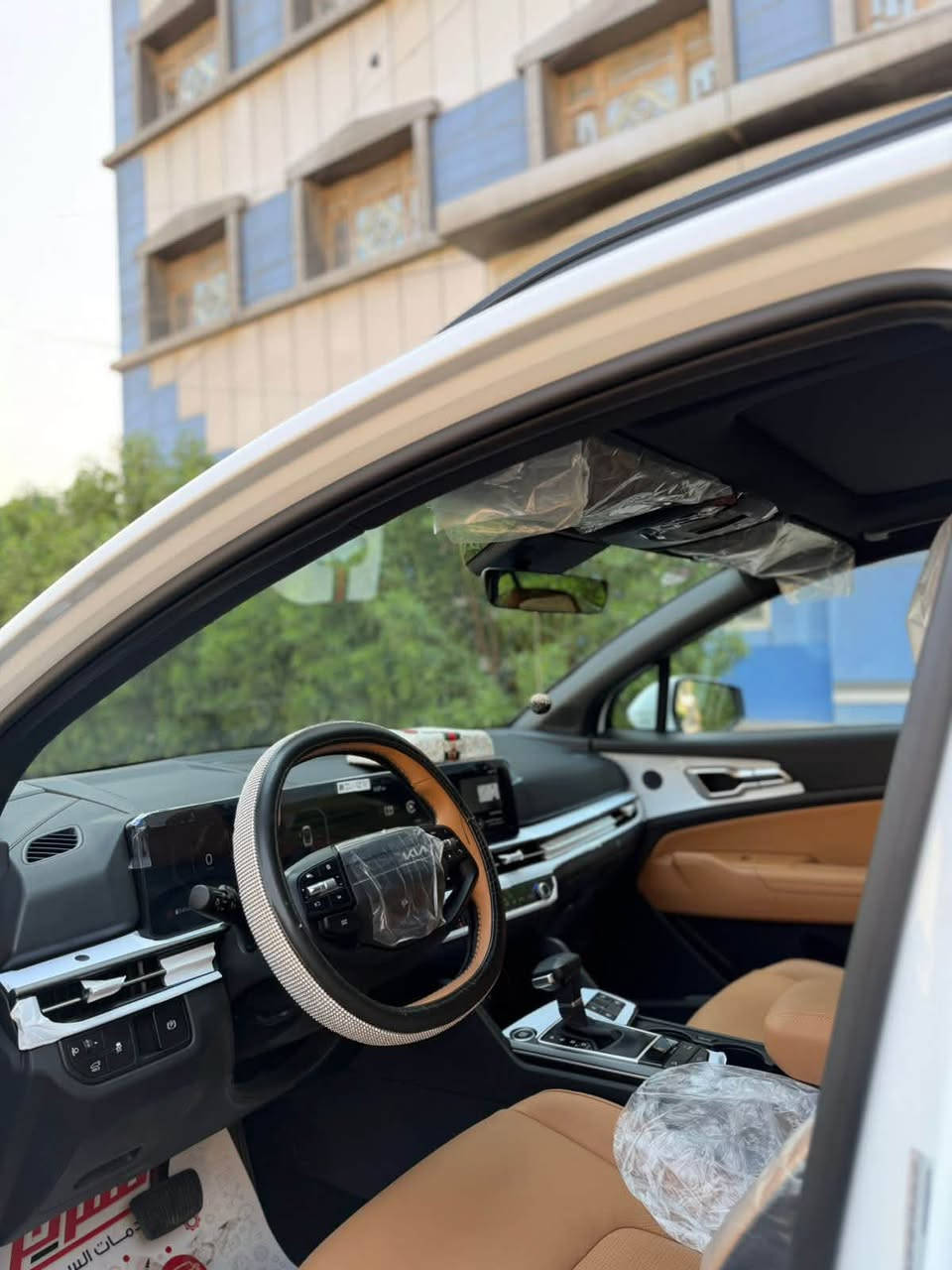 🔥 KIA SPORTAGE 2027 | FULL OPTION
🚘 سبورتاج 2027
✨ فول مواصفات
🖤 ماشية ١٠٠٠ 
📌 اللون: ابيض 
💯 

💰 السعر: [خاص ]
📍 الموقع: [بغداد]
📞 للتواصل: [***********]
