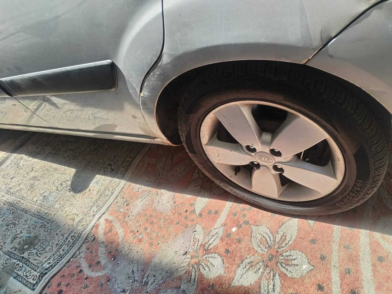 السلام عليكم كيا ريو ٢٠٠٧ خليجي صدر جديد باتري جديد سنويه جديده لل٢٠٣١ بيها ضربه جاملغ الخلفي شبر جراد كما موضح بصوره سياره نضيفه مال بيت ماشيه ١٩٠
السعر ٧٠ وبيها مجال
للتواصل على رقم ***********
