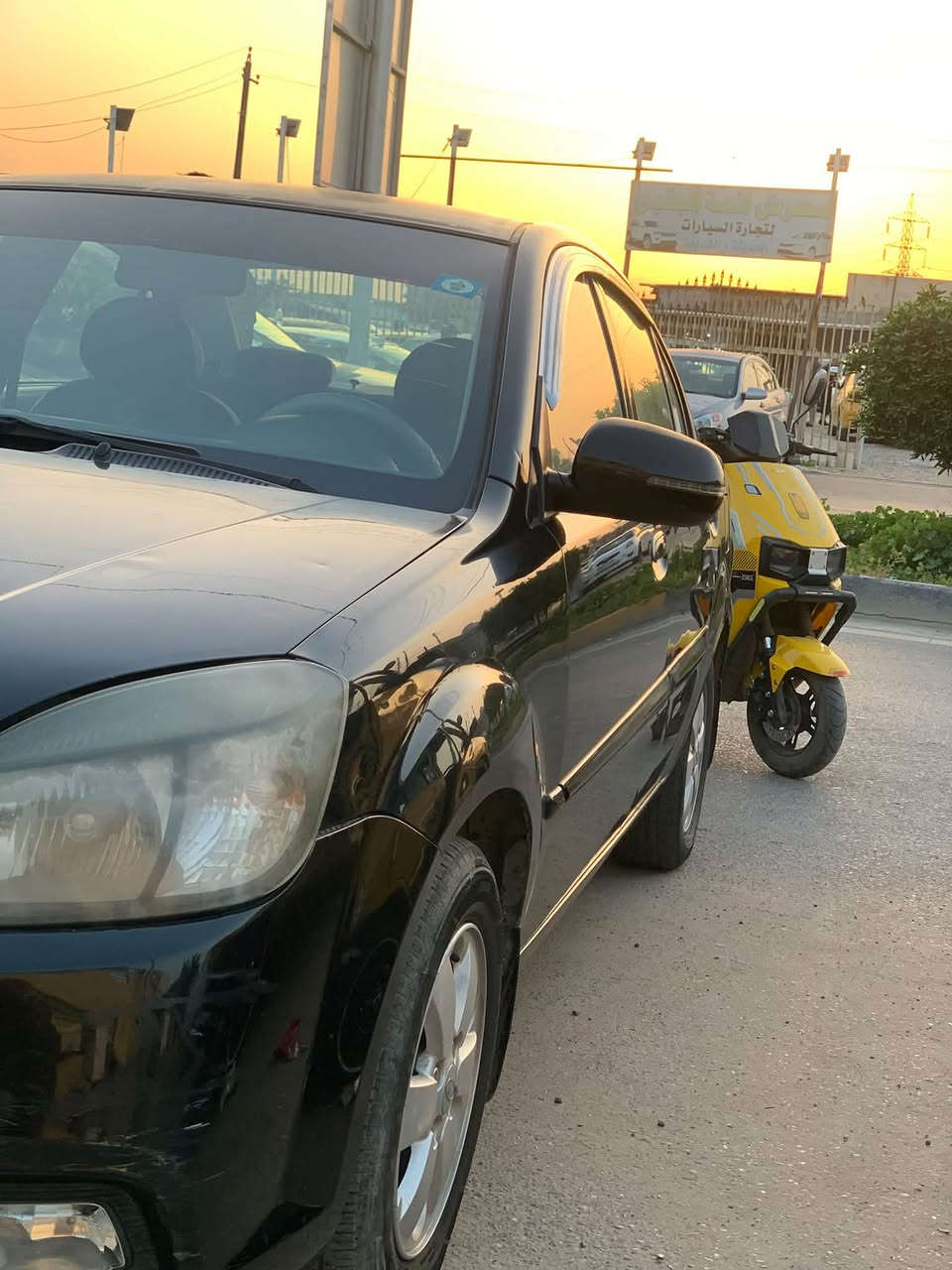 كيا ريو ٢٠١١ رقم بغداد باسمي
محرك و كير نظيف 
زوج تايرات جديد وباتري جديد وقاعده فيتبم جديده 
السياره مناقصها شي 
مكفوله من الصبغ والتبديل سونرها موجود 
السعر ٧٥ وبيها مجال 
عنوانها بغداد الشعله 
***********
