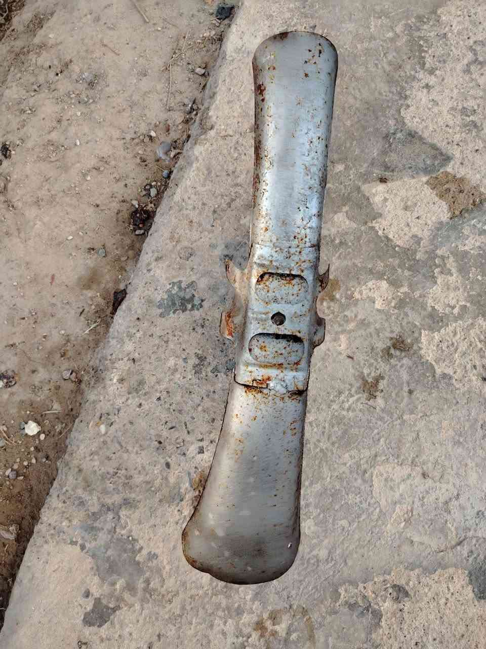 جاملغ أمامي نظيف مابيه شي سعر ١٥ قفل توصيل موجود *********** بيه واتساب فقط
