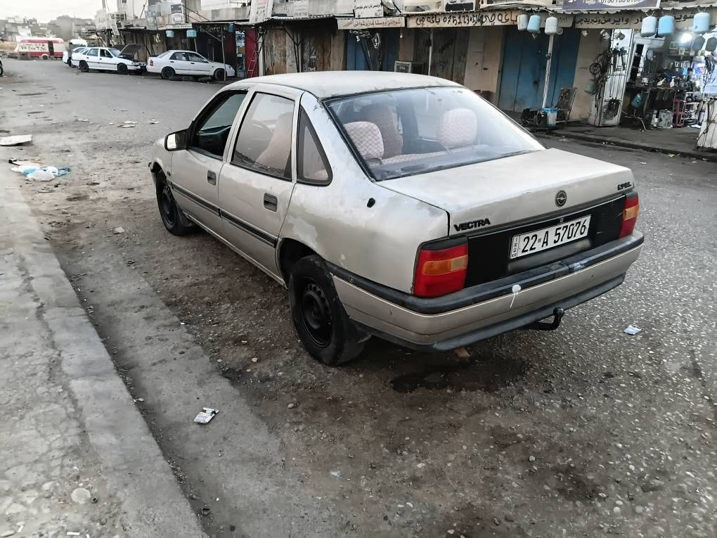 فیکترا مودیل 90مەکینە 18گیر عادی سەنەوی یەک سال بەسەر چوە تەحویل بەشەرت قفل قفل 27شوین هەولیر *********** أربيل, العراق

