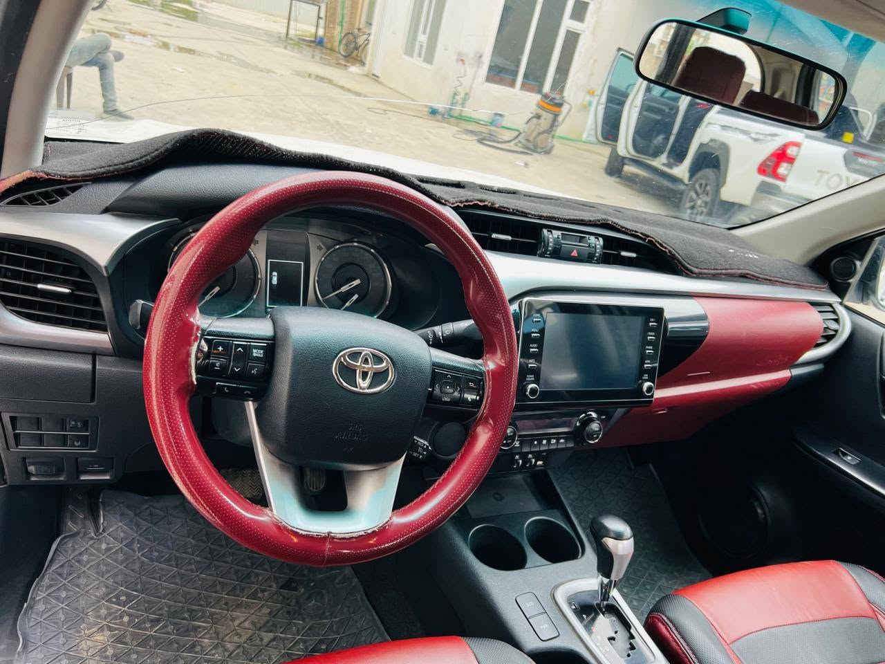 هايلوكس • ٢٠٢٢ • ماشيه ١٠٩ ألف