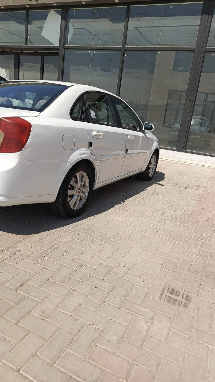 🚗 للبيع أوبترا موديل 2011 — لون أبيض 🤍
▪️ أوتوماتيك شرط 
▪️ المكينة مبدلة مال كصه شرط 
▪️ بيها 3 قطع صبغ: البنيد، الصندوق، وباب الورّة جهة السايق
▪️ ربع شاملوج
▪️ الطقم الأمامي والخلفي نظيف وجديد
▪️ تبريد ثلج ❄️
▪️ السيارة نظيفة وجاهزة للاستخدام
💰 السعر: 78 ورقة — قابل للتفاوض
📞 للاستفسار: ***********
