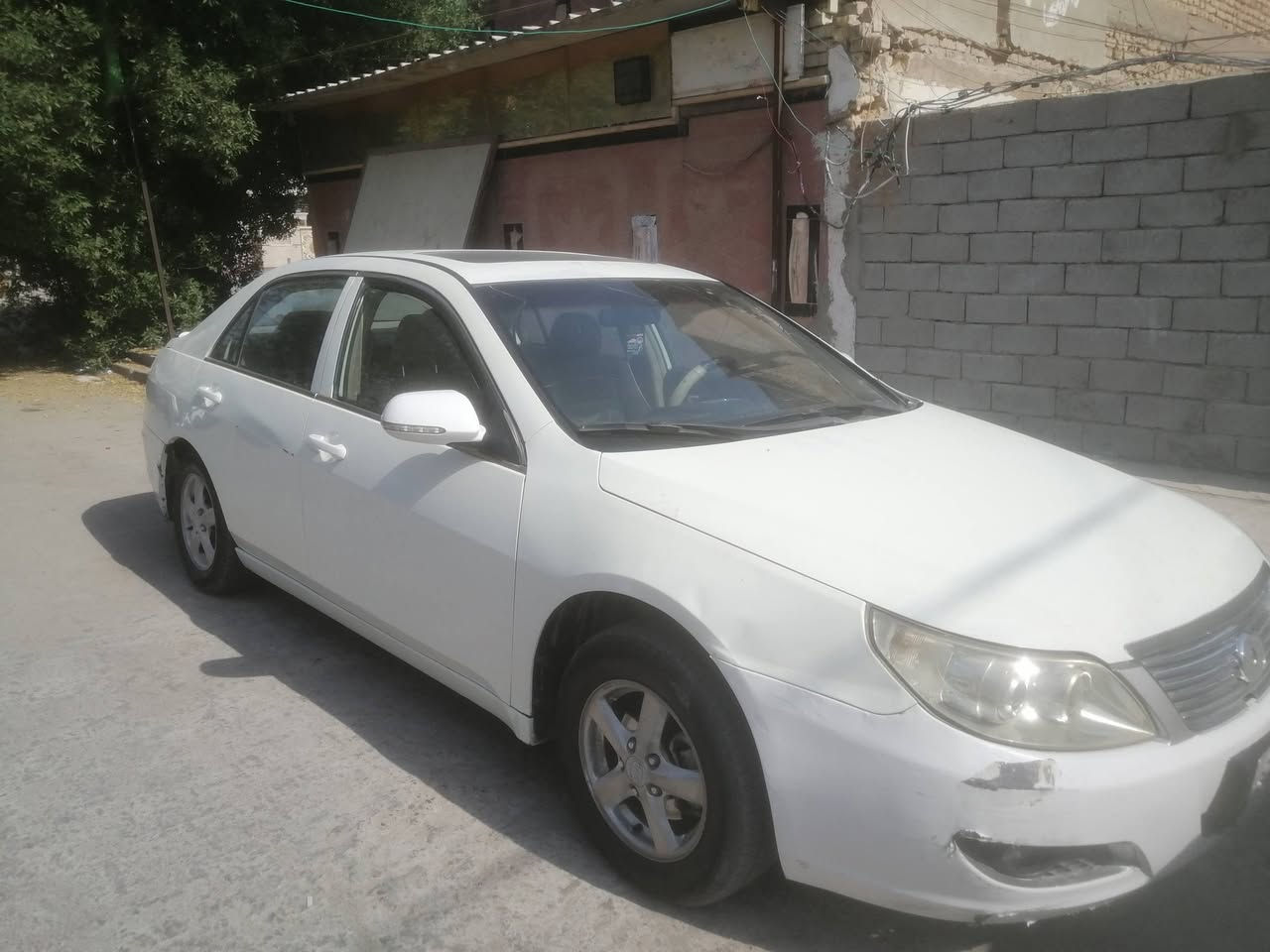 السلام عليكم Byd f6 للبيع موديل 2012 رقم بغداد 
العنوان بغداد الشعلة السعر 45 وبيه مجال 
***********
