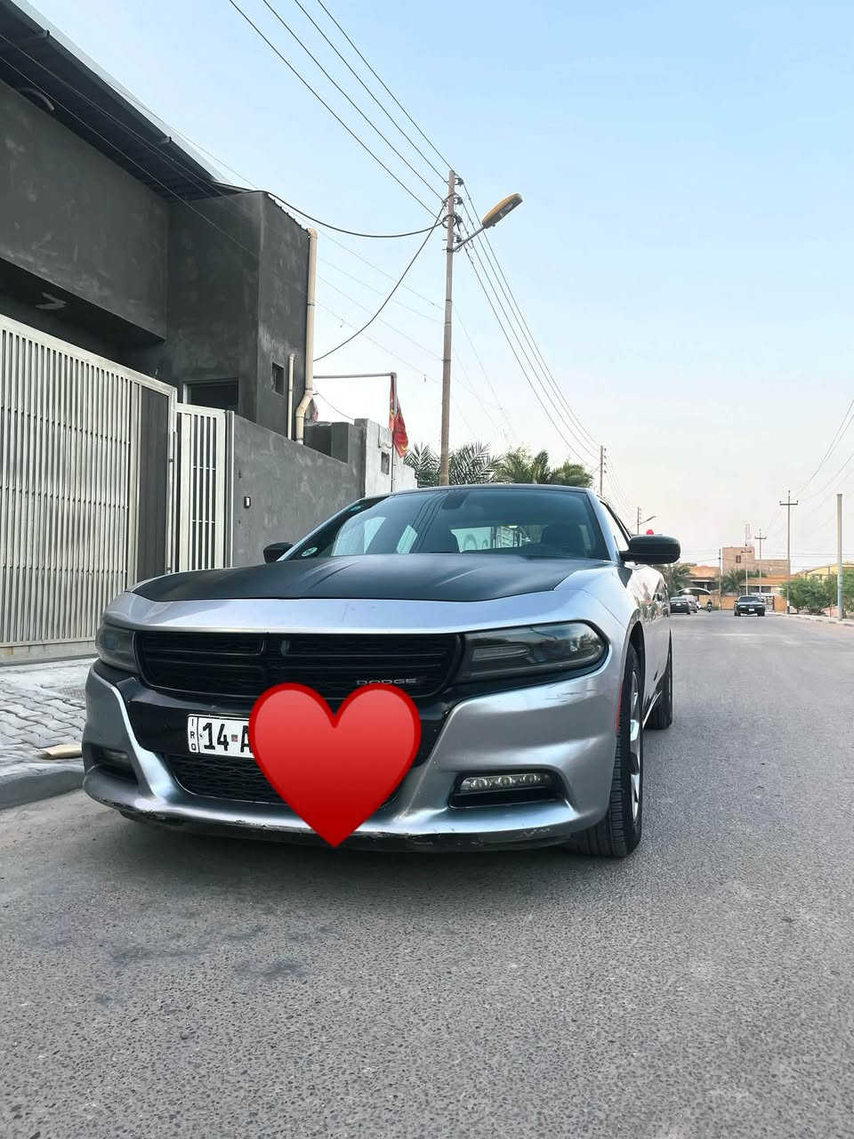 جارجر 2017
Dodge charger 2017
المواصفات: 

SXT-3600 
لون : رصاصي- فضي
رقم بصرة- حره 
سيارة حادثها جاملق خلفي ( الجاملق الايمن) فقط 
بيها جراد بالبنيد والقماره  ( جراد خفيف) فقط 
حدادة جديدة  + ادامه كامله لمنظومه البانزين 
مكينه وكير مامفتوحات 
حساسات خلفية 
كشن كهربائي
شاشة وسط 
دواخل سوداء ونظيفة 
6 سلندر 
صور الحادث موجوده واتساب 

السعر : 160 وبيها مجال 
المكان: البصرة- قضاء المدينة
للتواصل والاستفسار : اتصال او اتساب
***********
