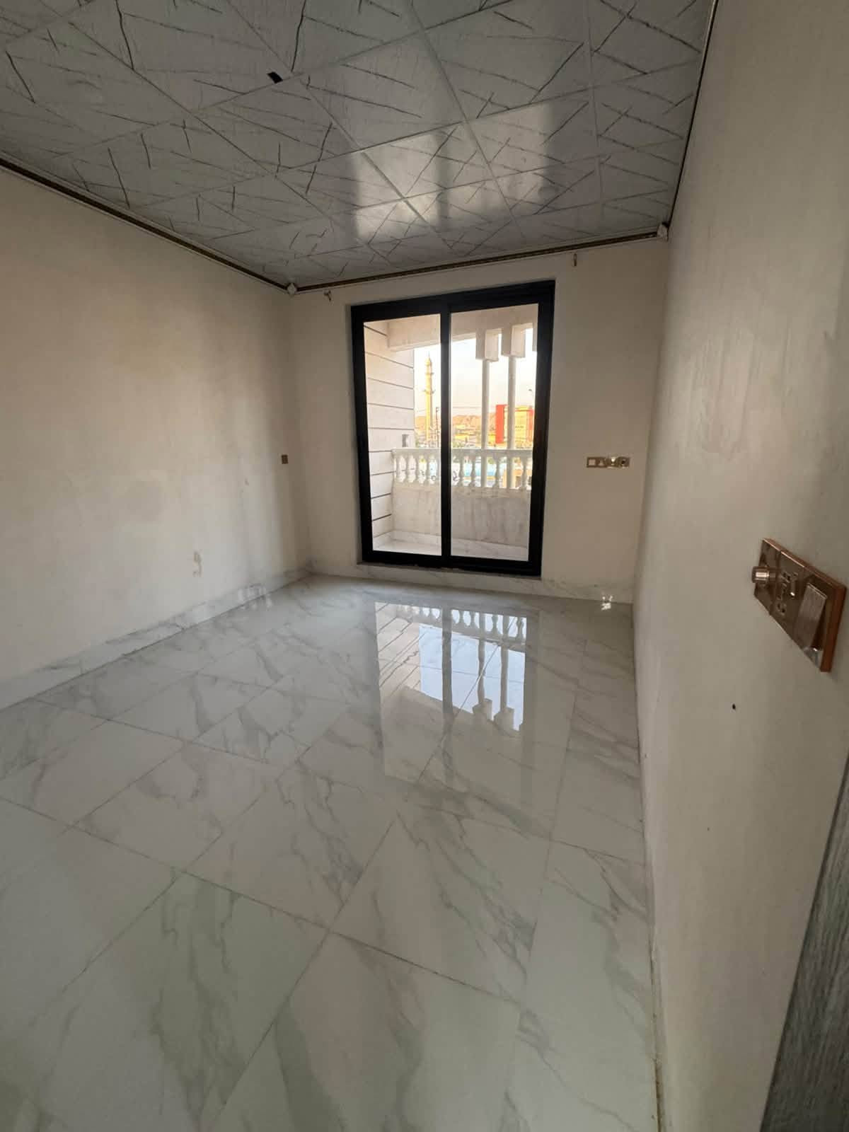 دار   للـبـيـع   🛤️🏦طـابـو صــرف 📄 طابقين 🏡بناء حديث 

الـمـوقـع/ حسن المجتبى / خلف صيدلية المختار 

مــسـاحـة/ 170 متر  

لاسـتـفـسـار مـرجـعـة مـكـتـب الـجـوهـرة لـعـقـار 📍

مـقـابـل عـمـارة الـحـافـظ 🏫 

☎️0️⃣7️⃣7️⃣2️⃣2️⃣0️⃣2️⃣2️⃣5️⃣3️⃣4️⃣📞.

الــسـعــر💵💸165 مليون
