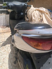 هذي سكوتر ياماها بريز للبيع، ماشي 75725 كم. شكلها نظيف ومستخدمة استعما...