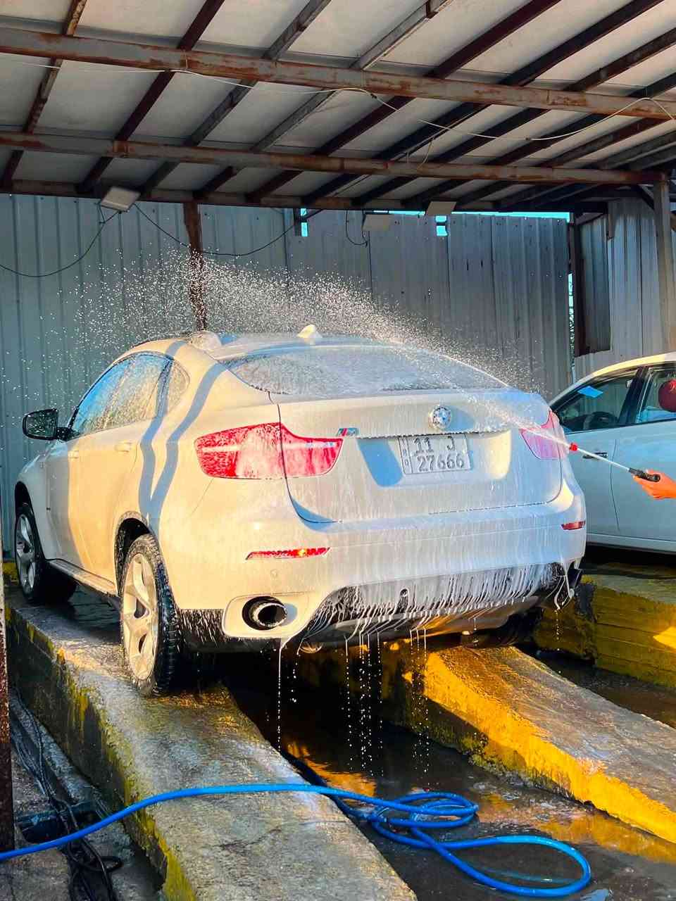 سلام عليكم 
بي ام x6 2011 فول مواصفات 
خليجي بدون ضربه بدون صبغ
محرك 1UZ لكزس حديث شوته كاربون فايبر مال شاهينه سبورت
سياره باسمي رقم انكليزي وهزه جديده
سعر 120
***********
