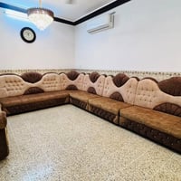 ١١م • بيج وبني • نظيف