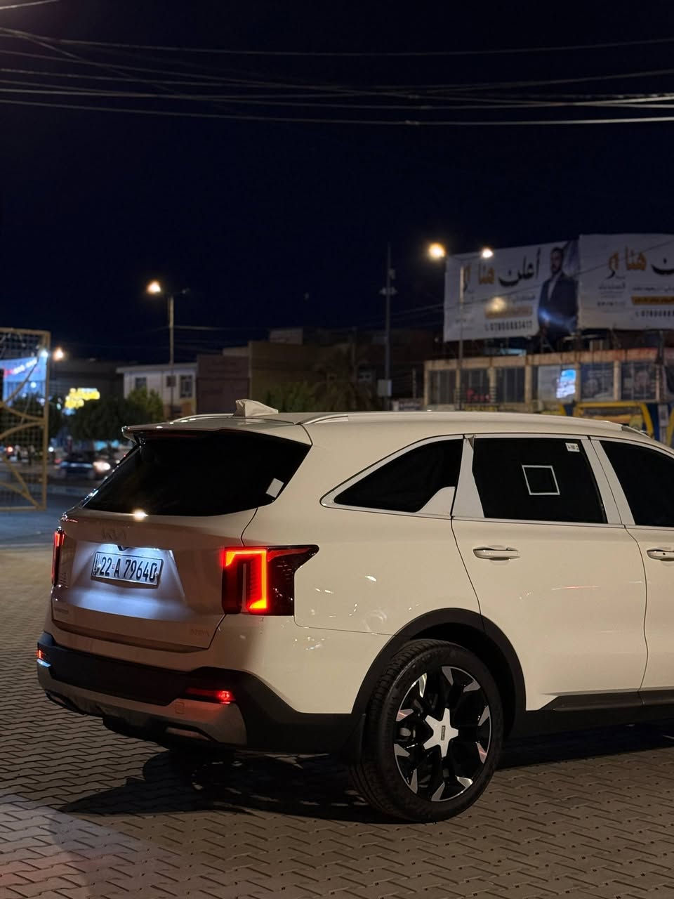سورنتو موديل 25
زيرو ماشيه 2000 

مواصفات 
ويل 20 
داتا شو 
كشن كهرباء
صندوك كهرباء 
6سلندر
كير ماوس 
اربع انضمه قياده 
والمواصفات المعروفه 
ب 317 وبيها مجال
 شراي اتصل مو شراي اعبر المنشور 🥀 
مكاني نجف كوفه 
***********
