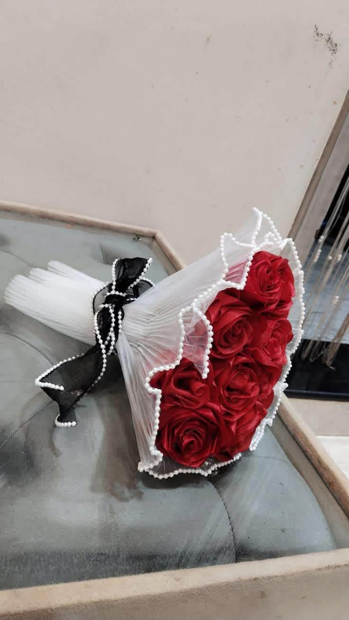 ريحانة اللورود 💐  
 
الموقع :- الصويره /حي الأسرى / مدخل شارع الفوج 
تتوفر خدمة توصيل 
الحجز والاستفسار مراسله الصفحه
او على الواتساب:- ***********

