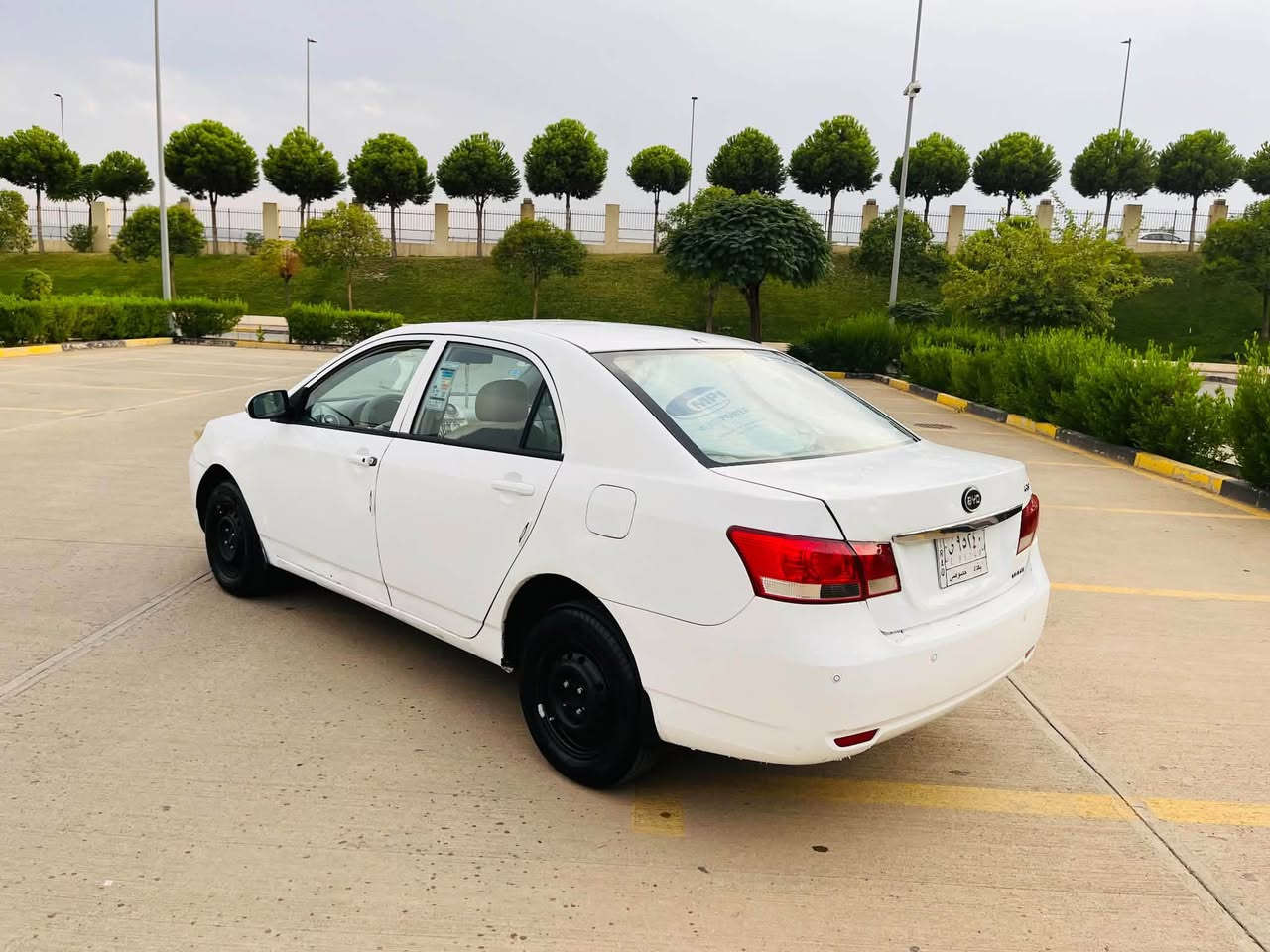 ٢٠١٣ • بنزين موفّر • قفل مركزي