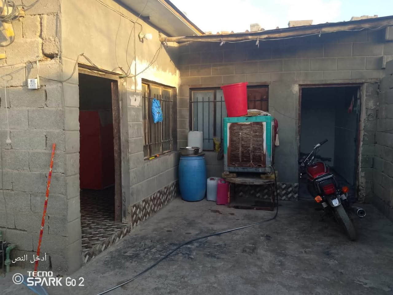 سلام عليكم بيت لبيت ب زويريجات حي الجهاد مساحت البيت ١٤٠متر زراعي اي ستفسار نتصال عل رقم ***********

