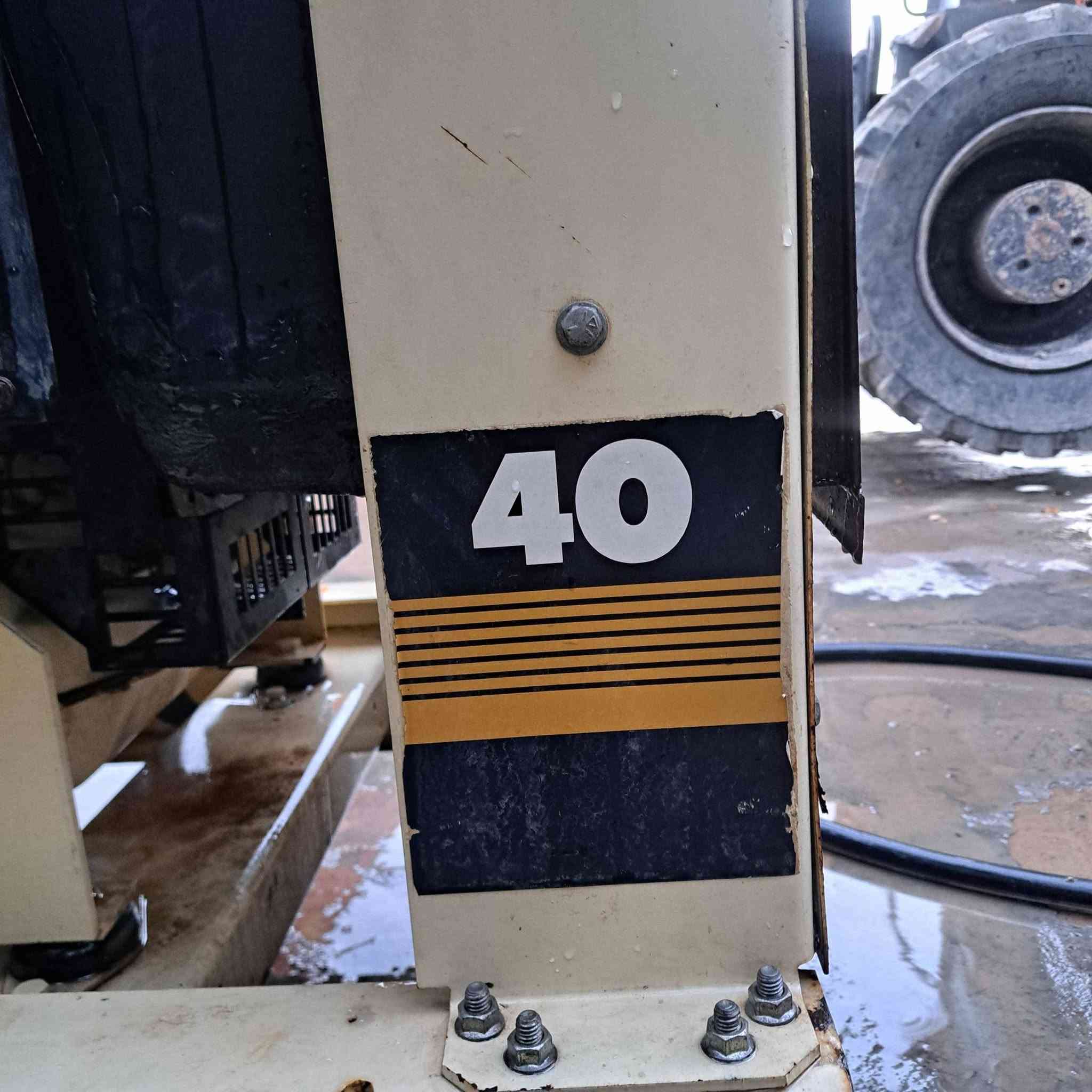 مولد كولر (Kohler Power System) - 40 KVA للبيع
المحرك جوندير امريكي الأصل USA
​القدرة 40 KVA.
​المحرك ديزل 4 سلندر بحالة جيدة جداً وجاهز للعمل.
​لوحة التحكم مزود بلوحة تحكم أوتوماتيكية (Auto Start Controller) موديل 5110.
​ شغال ونظيف
​📌 الموقع: [ محافظة ديالى ]
💰 السعر: 45 ورقة و بي مجال زين 
📞 للتواصل والاستفسار: ***********
#مولدات_كهرباء #مولد_للبيع #Kohler #مولدات_ديزل #معدات_ثقيلة #مولد_40_KVA
