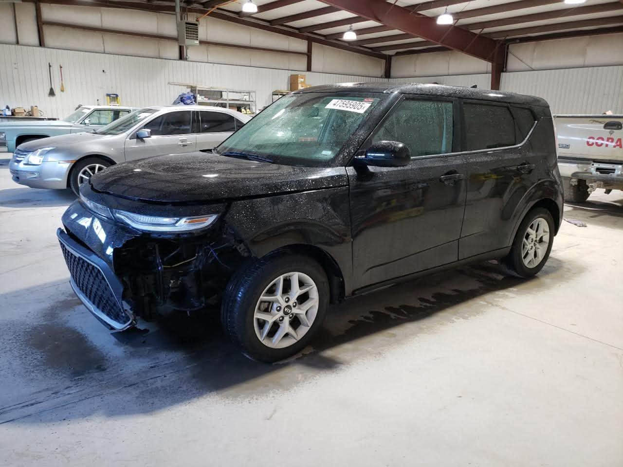 #السلام_عليكم
#للبيع 🚘

- كيا صول  2023 ( kia soul )

- رقم بغداد بأسمي تحويل ثاني يوم

- مكينه  2000 DOSH

- ماشيه 56 الف ميل حقيقي

- السعر 143 وبي مجال

- اللون اسود ملكي

المواصفات :-  

* شاشه  حجم الكبير + كامرة 

* تحديد مسار + قياده ذاتيه 

* رادار امامي + خلفي + جانبي 

* تحكم  ستيرن 

- حادث السياره كسر بالدعامية الامامية
- مكان السياره بغداد  /البنوك

- السيارة مكفولة من ناحية المحرك والكير والشاصي واللغد والسونار موجود

للاستفسار / الاتصال على الرقم او الواتس اب
د. حيدر ⁠
***********
