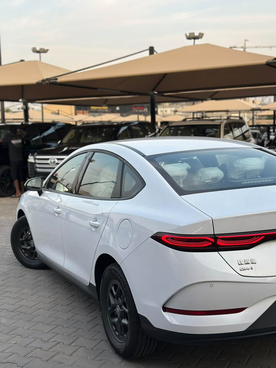 🚘 BYD QIN PLUS DM-i | موديل 2025
🔥 نظيفة جداً | مكفولة | ممشى 3,000 كم فقط

⚙️ المواصفات:

▪️ نظام هايبرد DM-i Plug-in

▪️ محرك 1.5 لتر

▪️ محرك كهربائي + بنزين

▪️ قير أوتوماتيك E-CVT

▪️ دفع أمامي

▪️ 5 ركاب

▪️ مثبت سرعة

▪️ كاميرا خلفية

▪️ حساسات ركن خلفية

▪️ شاشة وسطية 10.1 إنچ

▪️ شاشة معلومات للسائق

▪️ Apple CarPlay & Android Auto

▪️ بلوتوث + USB

▪️ نظام تحكم صوتي

▪️ تحديثات OTA

▪️ تكييف أوتوماتيك

▪️ فتحات تكييف خلفية

▪️ مقاعد جلد صناعي

▪️ مقعد سائق قابل للتعديل

▪️ طي المقاعد الخلفية 60/40

▪️ ستيرن مالتي فنكشن

▪️ مرايات كهربائية

▪️ نوافذ كهربائية

▪️ قفل مركزي

▪️ تشغيل ذكي

▪️ إضاءة LED

▪️ DRL نهاري LED

▪️ جنوط ألمنيوم

▪️ مراقبة ضغط الإطارات

▪️ ABS + EBD

▪️ TCS مانع انزلاق

▪️ VDC ثبات إلكتروني

▪️ مساعد صعود المرتفعات

▪️ ISOFIX

▪️ وسائد هوائية متعددة

▪️ إنذار وحماية ضد السرقة

💰 السعر: 21,600,000 دينار

📍 كربلاء – مدينة المعارض النموذجية

🏢 معرض الجزائري | رقم 23

للاستفسار والطلب الاتصال ***********

#معارض #كربلاء #بيع #شراء #السيارات
