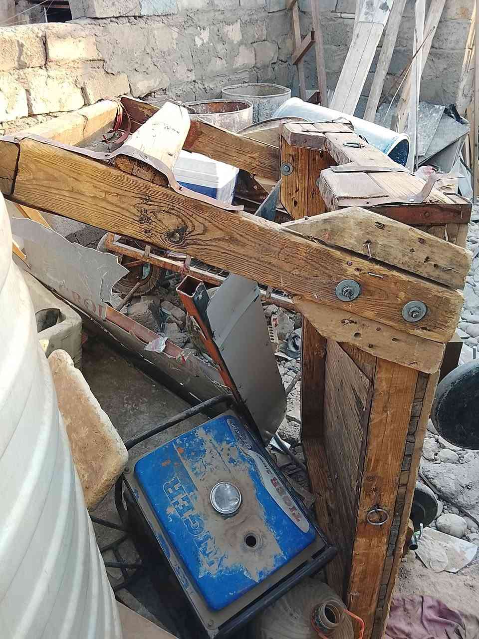 عربان للبيع
*********** بغداد زعفرانيه 
سعر 60 بيها مجال
