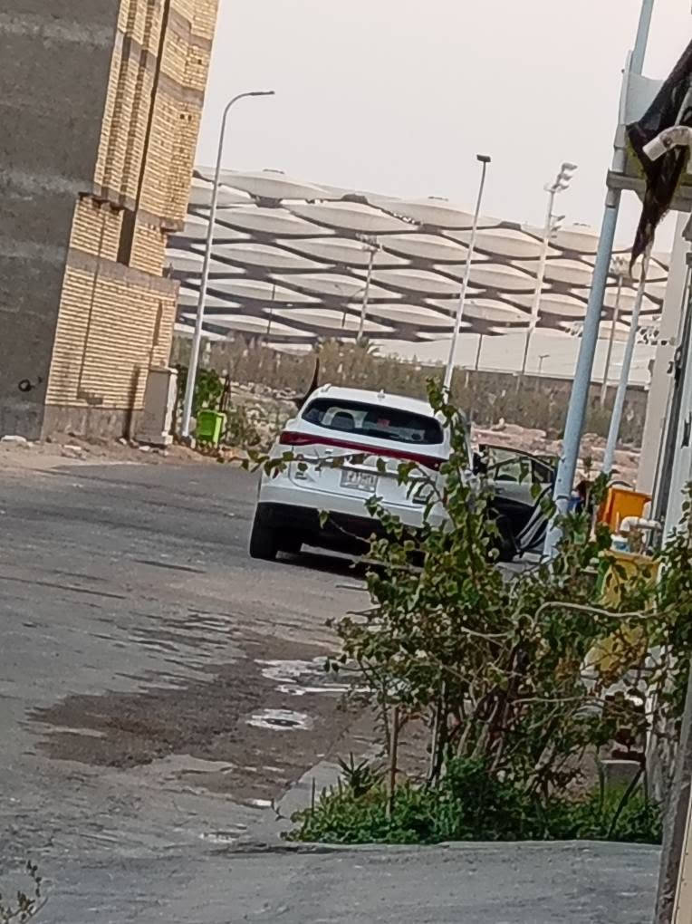 دار للبيع في حي القضاة مساحة 150 متر واجهة 7.5 نزال 20 طابقين بناء 26 في مرحلة التشطيبات النهائية تستلم مفتاح 
البناء طابوق شغل درجة اولى يحتوي البيت على 6 غرف منام وصالتين ومطبخ وكراج واستقبال وصحيات داخلية واخارجية وحديقة   طابو صرف عرصة تحويل بأسم المشتري سعر العقار 390 مليون للتواصل *********** نحن اصحاب العقار وليس مكتب او وسيط البصرة, العراق
