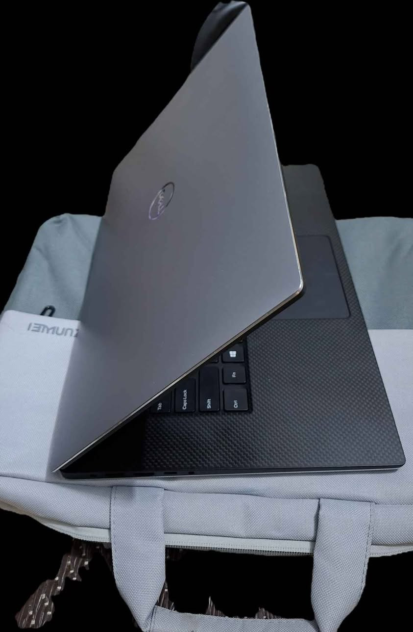 Dell Precision 5540 • Quadro T2000 • شاشة لمس 4K