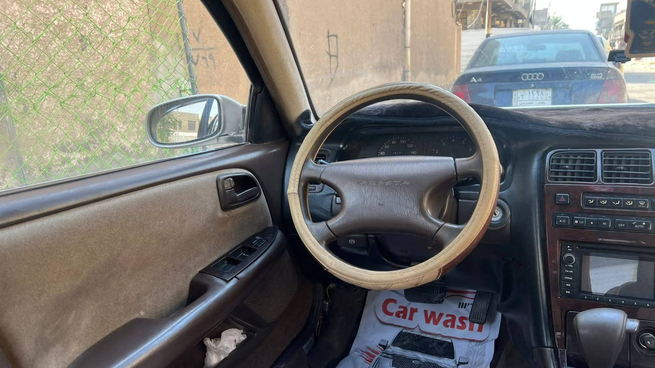 كرستة ٩٢ للبيع مكفولة نقل وكص وضربة والصبغ
محرك تنقيص شي بسيط جدا تخم تاير حدادية٨٠ بالمية بأسمي سنويته ل٢٩
سيارة بيهة جراد جنطة وقمارة وبنيد السعر ٥٧وبيهة حك الجية ***********
