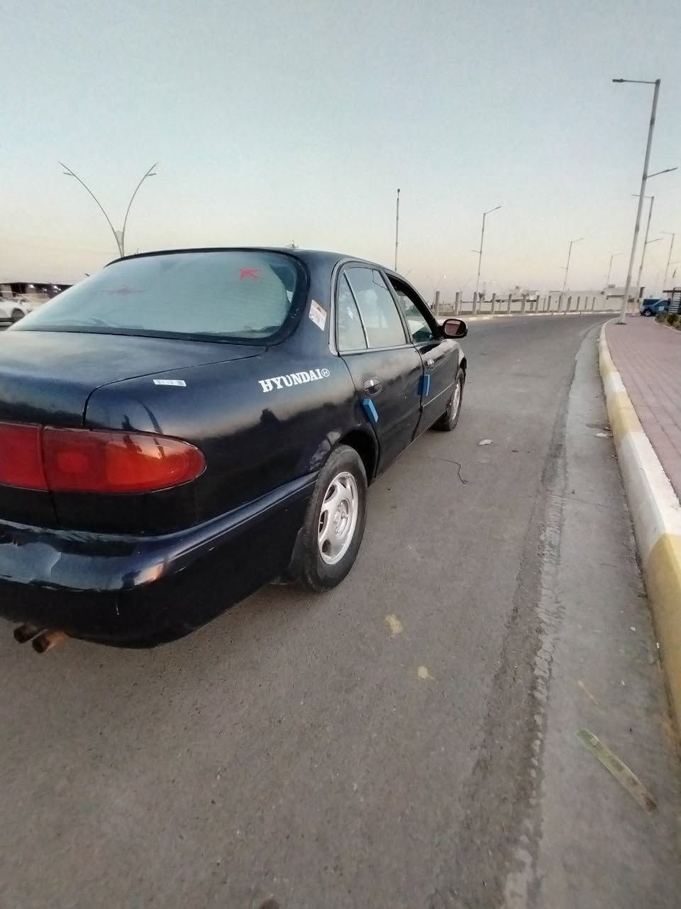 السلام عليكم سوناتا تو رقم انبار تحويل مباشر سنويه جديده
كير عادي نظيف مكفول
محرك 2000 مفتوح المرغوب مكفول
كهربايات عالي ناصي اشاير دبل اشاير كلها شغاله
كيجات كلها شغاله 
صدر نظيف
تخم تاير نظيف سبير وير
مكفوله من ضربه 
دواخل نظيفه 
مسوي ادامه بلكات نوزلات فيت بم دسكات كلها عليها ادامه جديده 
السعر ٣٣ وبيها مجال للشراي 
مكان السياره الرمادي ***********

