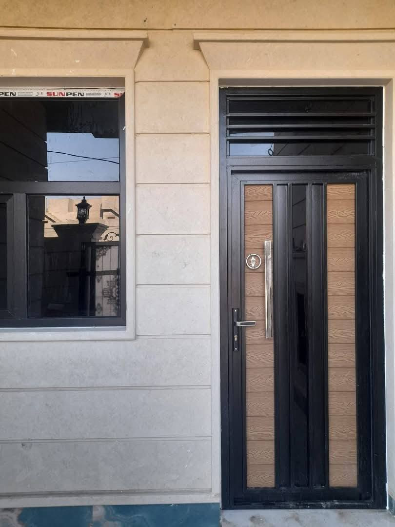 🏠 فرصة لامتلاك دار مميز في تكريت للبيع
الموقع: تكريت - الديوم - التصنيع  

 المساحة: 150 متر  

 الواجهة: 7.5 متر نزال ٢٠ (تغليف حجر أنيق)

رقم العقار 5287

السعر 123 وبي مجال 

التفاصيل الداخليه 

 4 غرف نوم  

 استقبال  

 صالة  

 مطبخ  

 مجاميع صحية  3

📞 للاتصال والاستفسار: ***********
التعامل معى صاحب العقار مباشر
