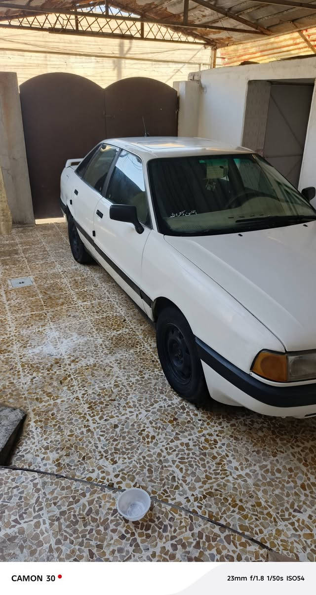 اودي • محرك نضيف • رقم انكليزي