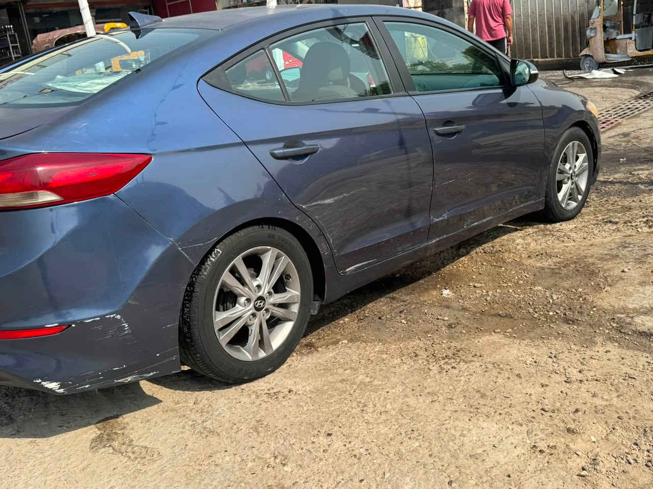 سلام عليكم انتره موديل 2018واريد كندي حادث جاملغ خلف ايسر بارد وربع الجنطه ماشيه 300كيلو مكينه 2000دوش باسمي السيارة رقم إنكليزي العنوان بغداد 
رقم الهاتف
 ***********واتساب
 
اتصال ***********
السعر 105بيها مجال قليل
