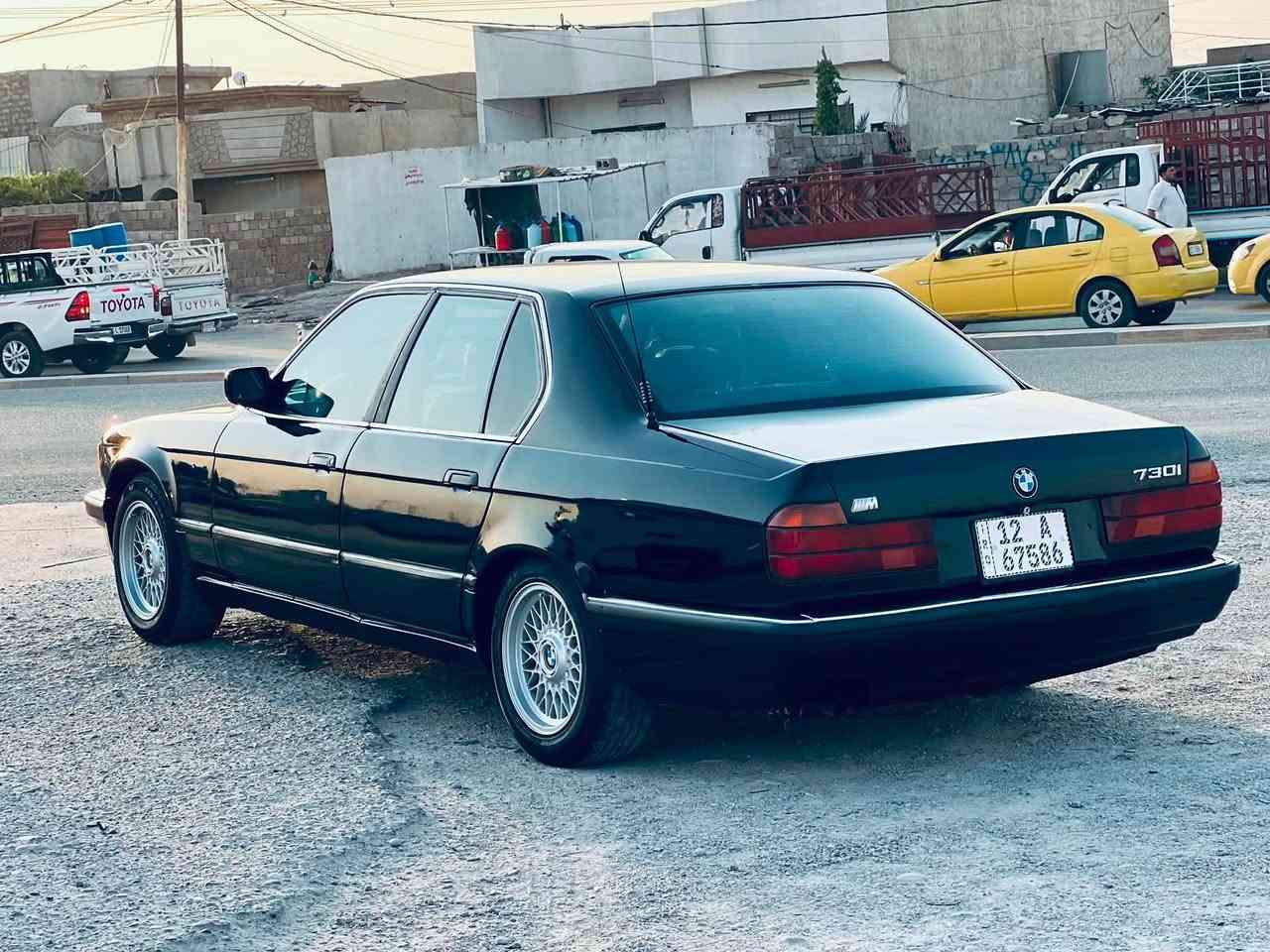 للبيع بي ام موديل 1994 حجم 730 مكينه وكير شرط محرك 735 المرغوب فل السياره فول توماتيك عده الفتحه تبريد ثلج 🧊 ع سويج رقم نينوى انكليزي بسمي اني الشرعي شرط الوكاله والتحويل سنويه لي 2031 السعر 55 وبيها مجال 💵 بدون ضرر صبغ جماليه قفل مركزي وايرمنيه كلها شغاله طخم تايه طخم ويل طخم ورا وكدام كلو جديد سياره جاهزه ما يعوزها ربع *********** // *********** مكان السياره موصل الايمن
